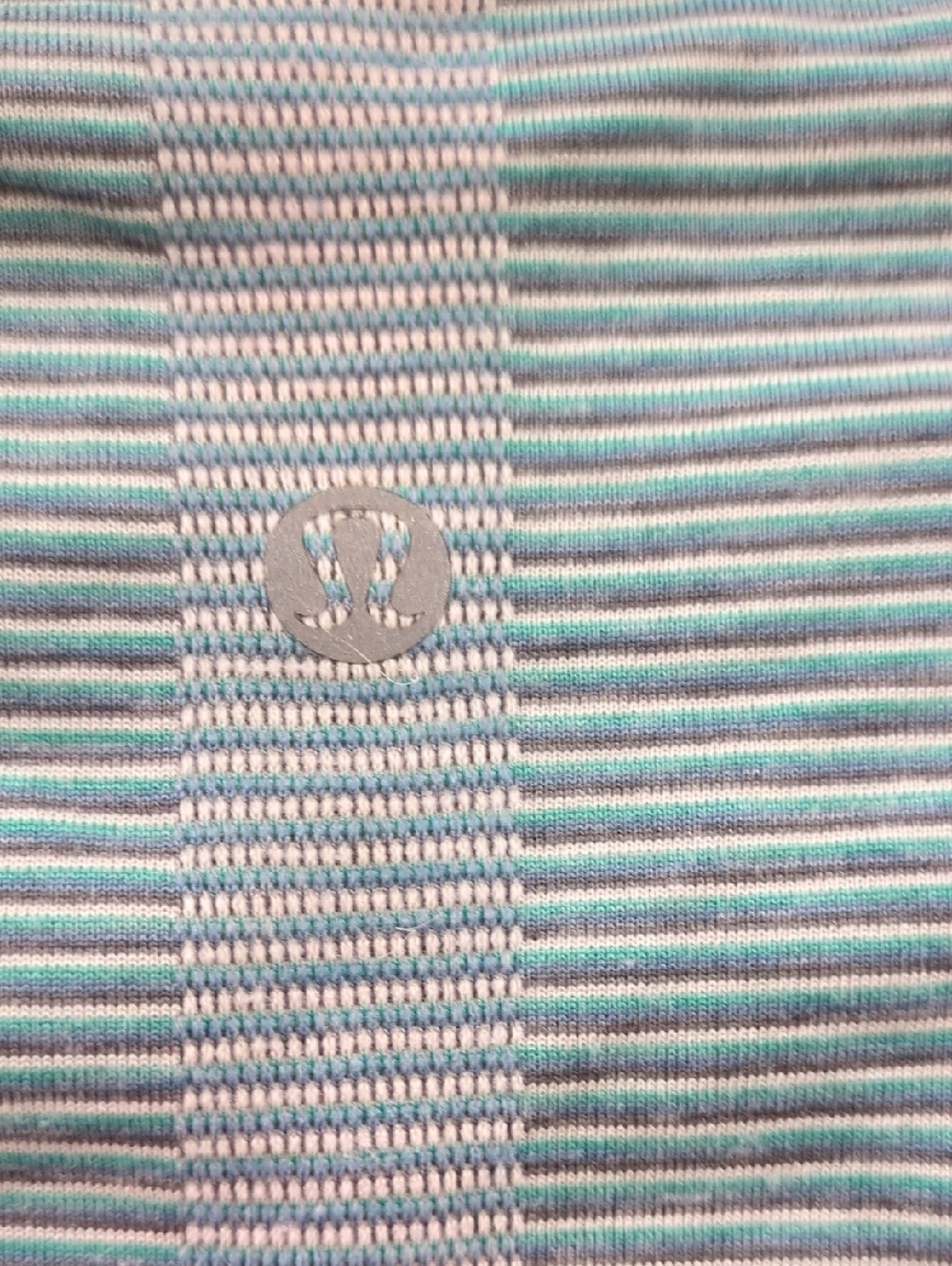Set of 2 Lululemon Women's Shirts - Picture 8 of 8